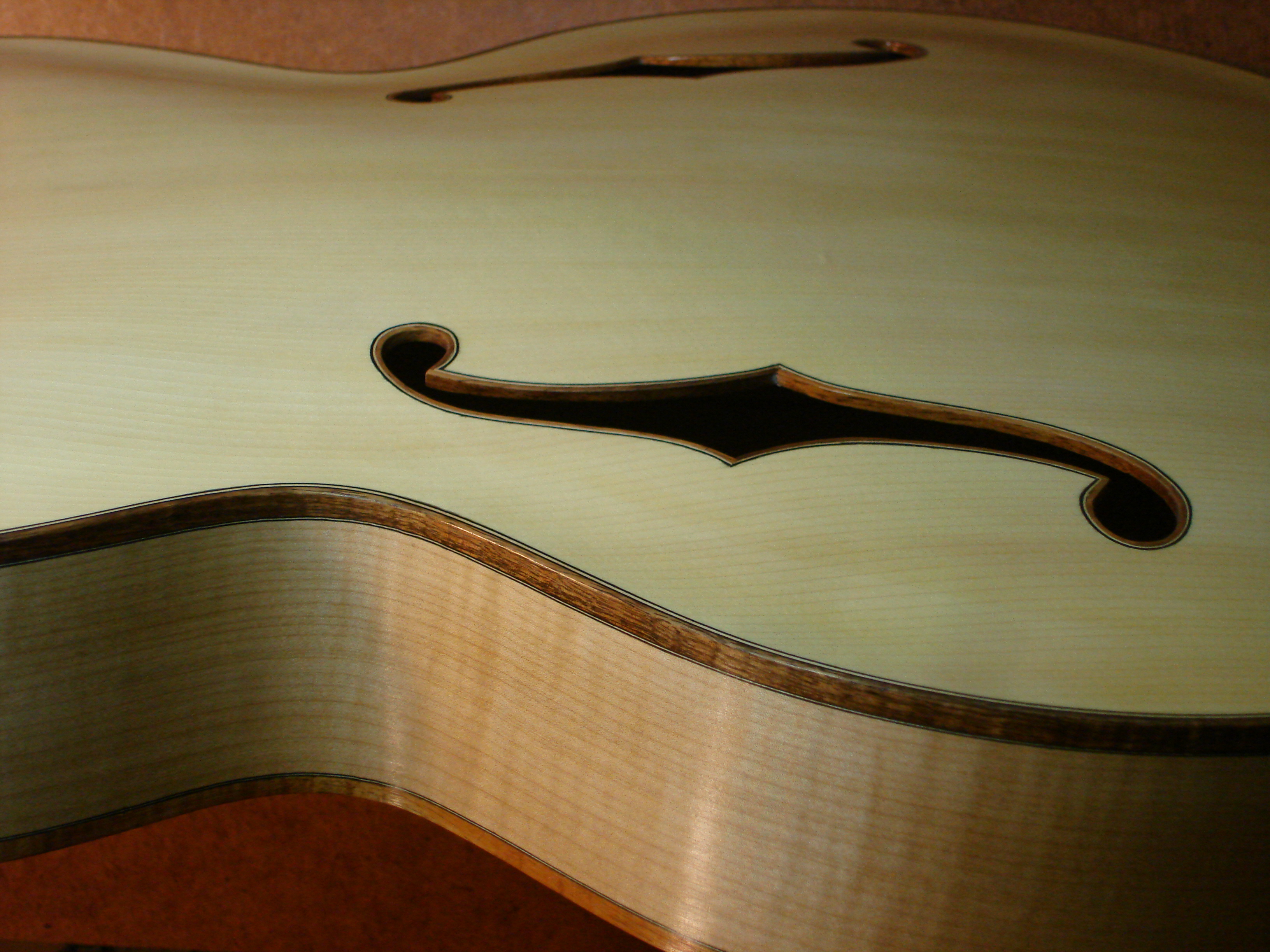 Archtop:  Body                            